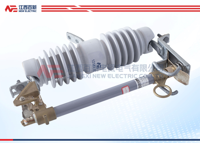 跌落式熔断器